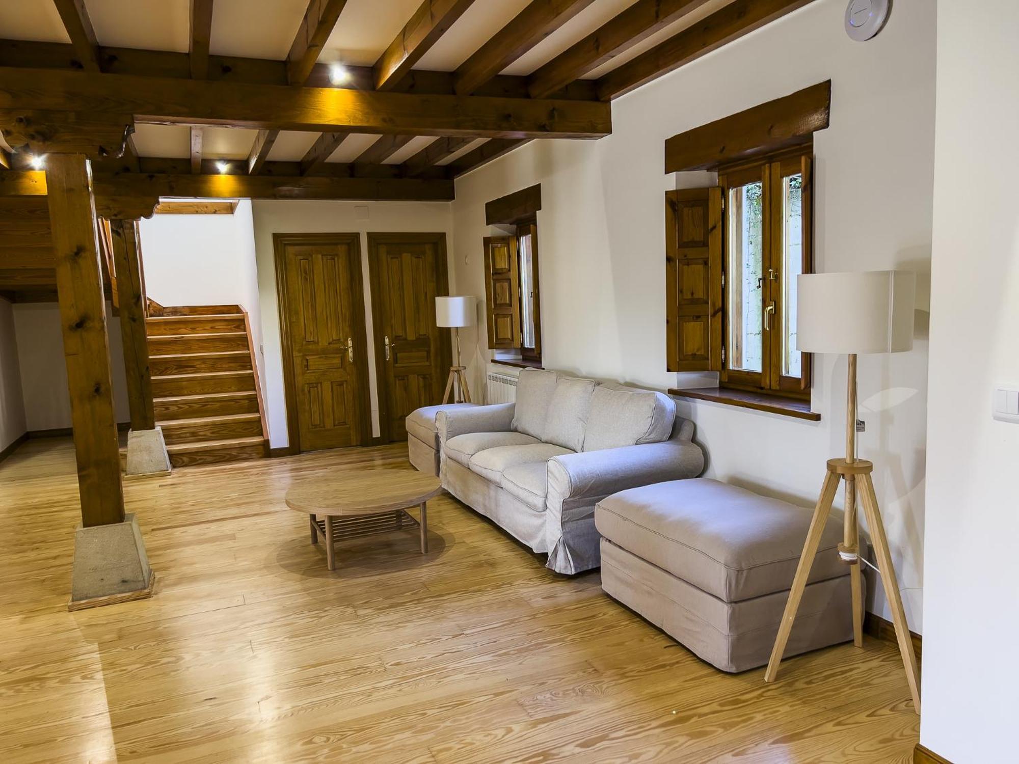 Posada Cabanes Inn *